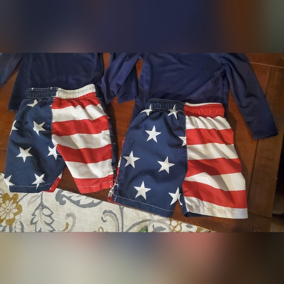 Matching 3T boys American flag bathing suits and rash guards - Picture 2 of 6